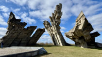 Kaunas: Fort IX und ein stilles Mahnmal